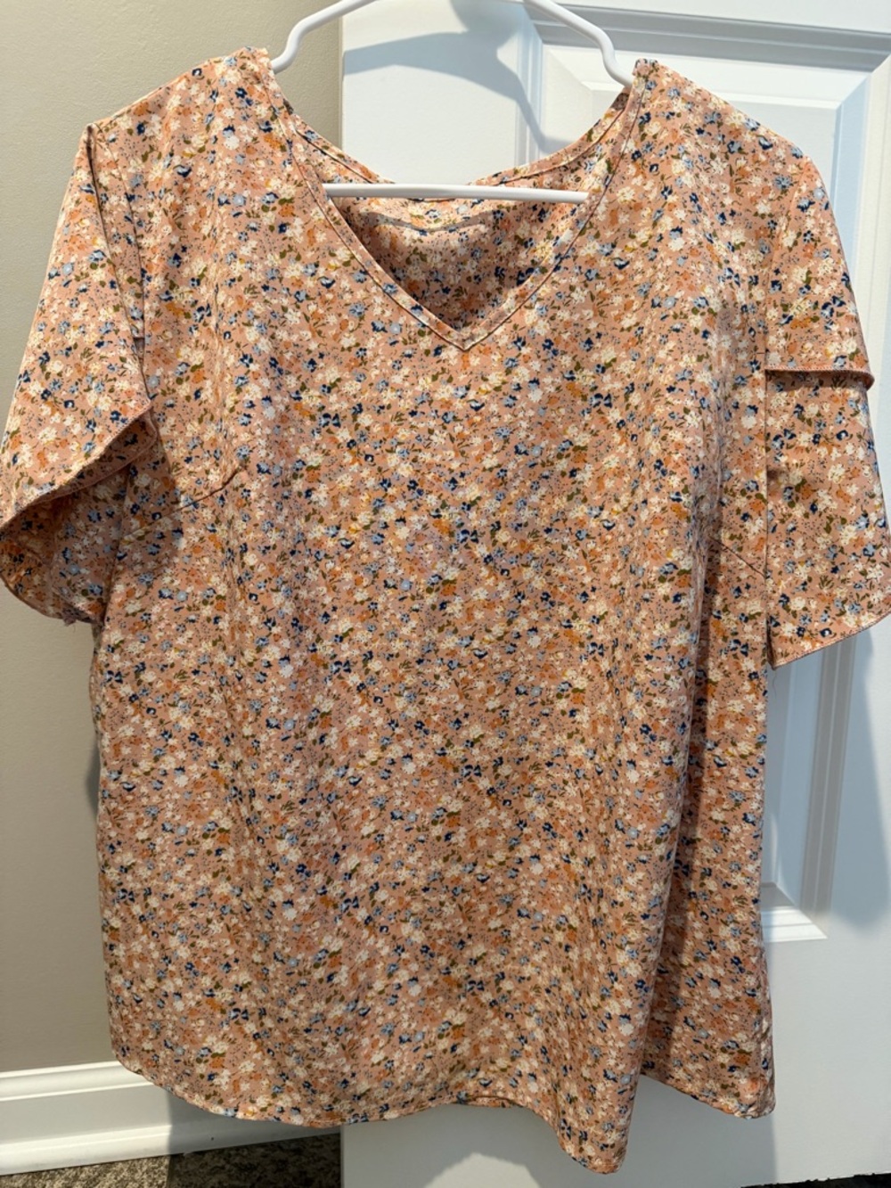 SHEIN Peach Floral V-Neck Short Sleeve Blouse
